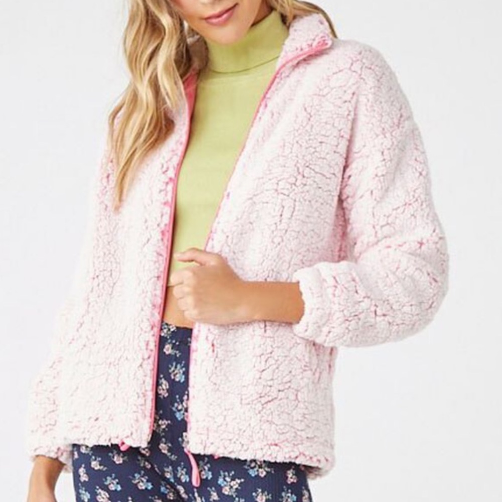 Brand New with Tags Forever 21 Pink Sherpa Zip Up Jacket For All Seasons
